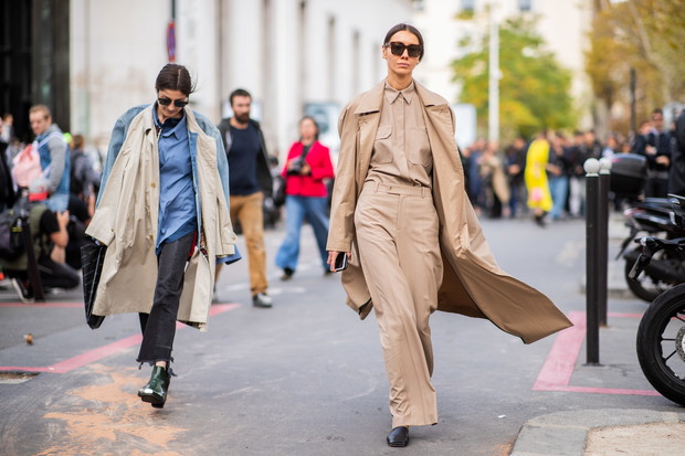 Kurtki i trencze wiosenne: trendy moda wiosna 2019