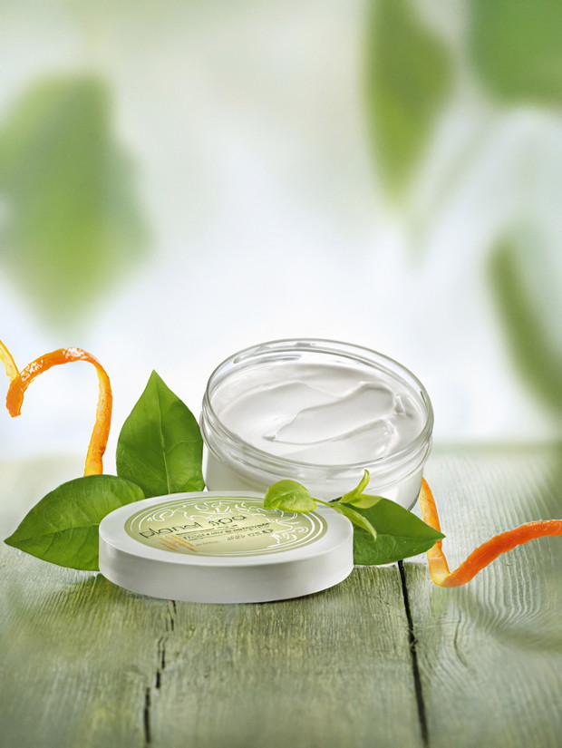 AVON masło do ciała ze śródziemnomorską oliwą i kwiatem pomarańczy Planet SPA