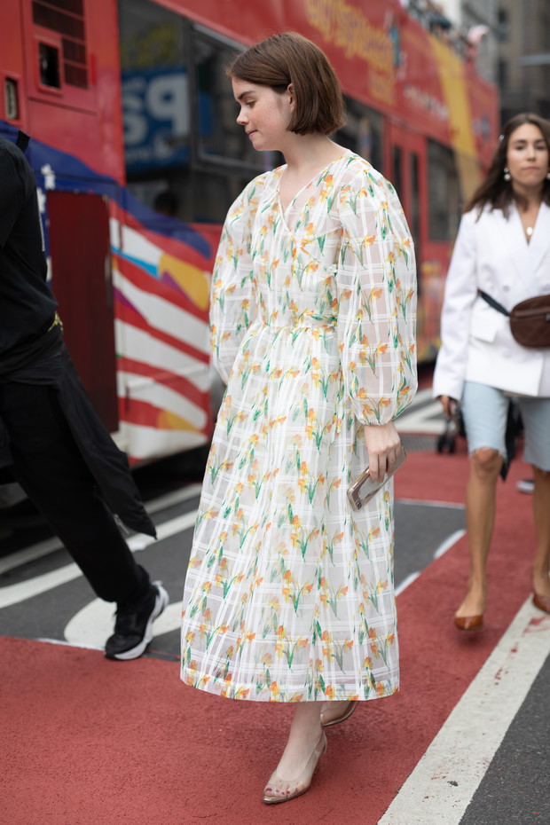 Sukienki na wiosnę 2019: trendy moda wiosna 2019