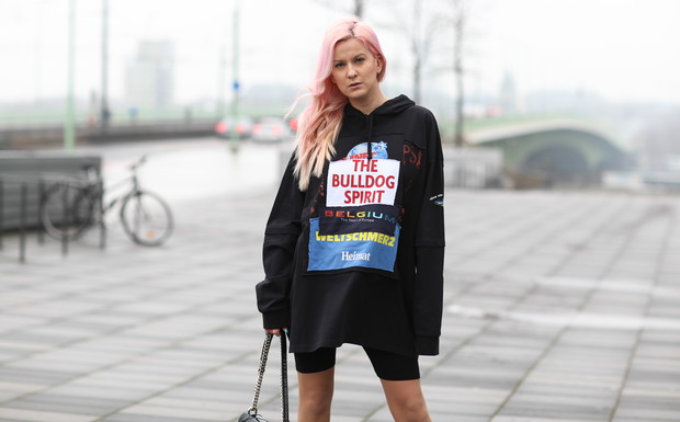 Trendy moda wiosna 2019: trendy z lat 90., które powracają