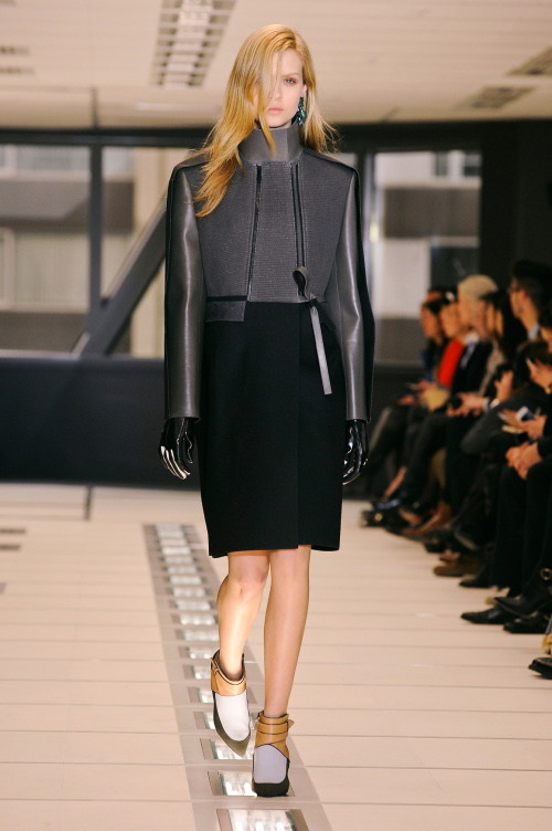 Balenciaga_F12_085