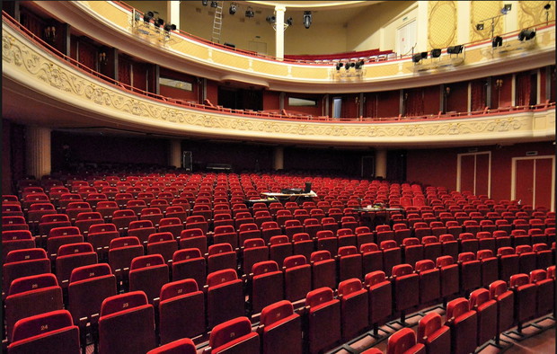 Co to jest KURTYNA SIEMIRADZKIEGO?