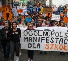 Pozew przeciwko nauczycielom: rodzice chcą odszkodowania za strajk nauczycieli