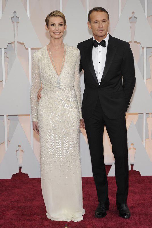 Faith_Hill_w_sukni_J.Mendel_i_Tim_McGraw