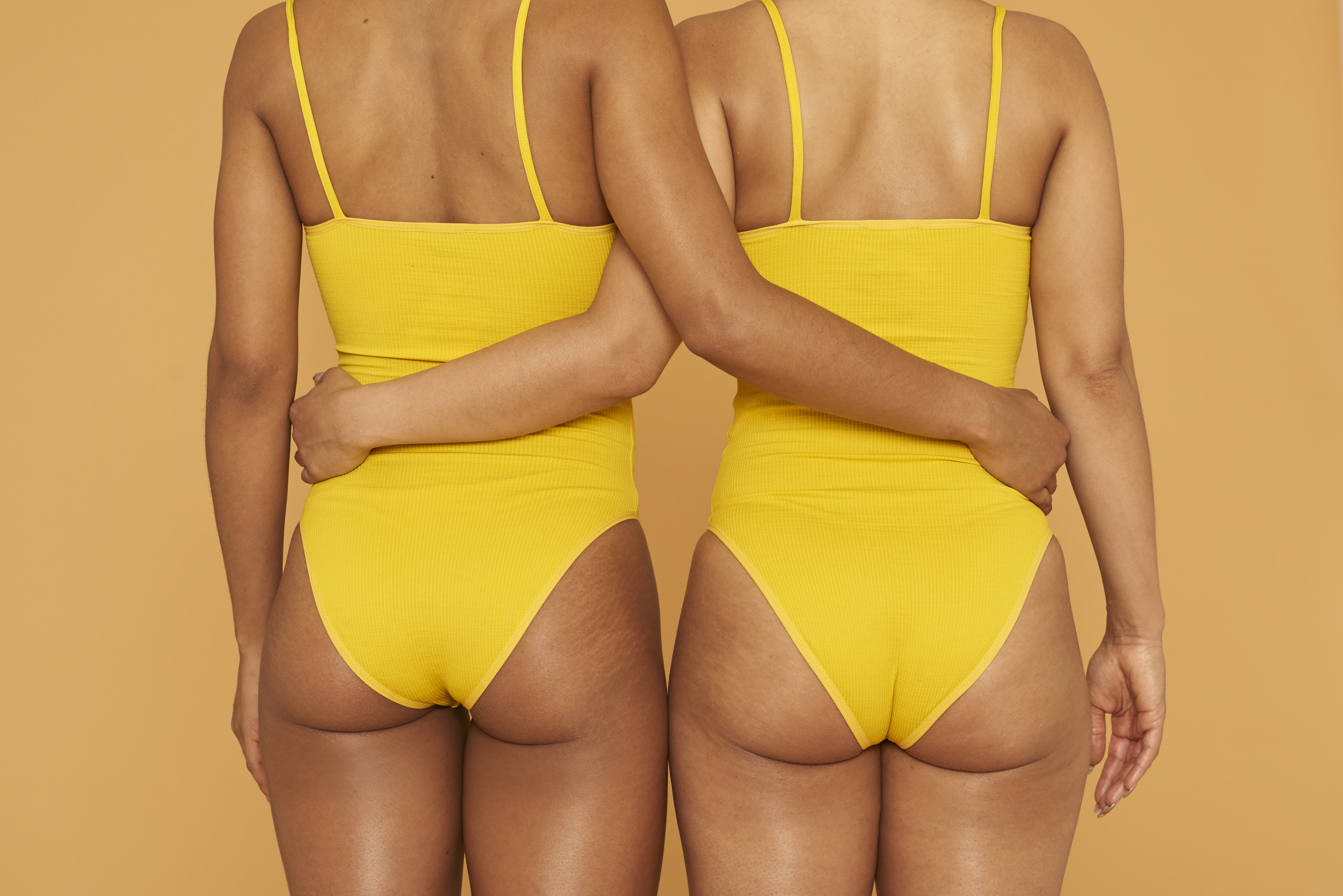 Kostium kąpielowy jak dobrać do sylwetki?