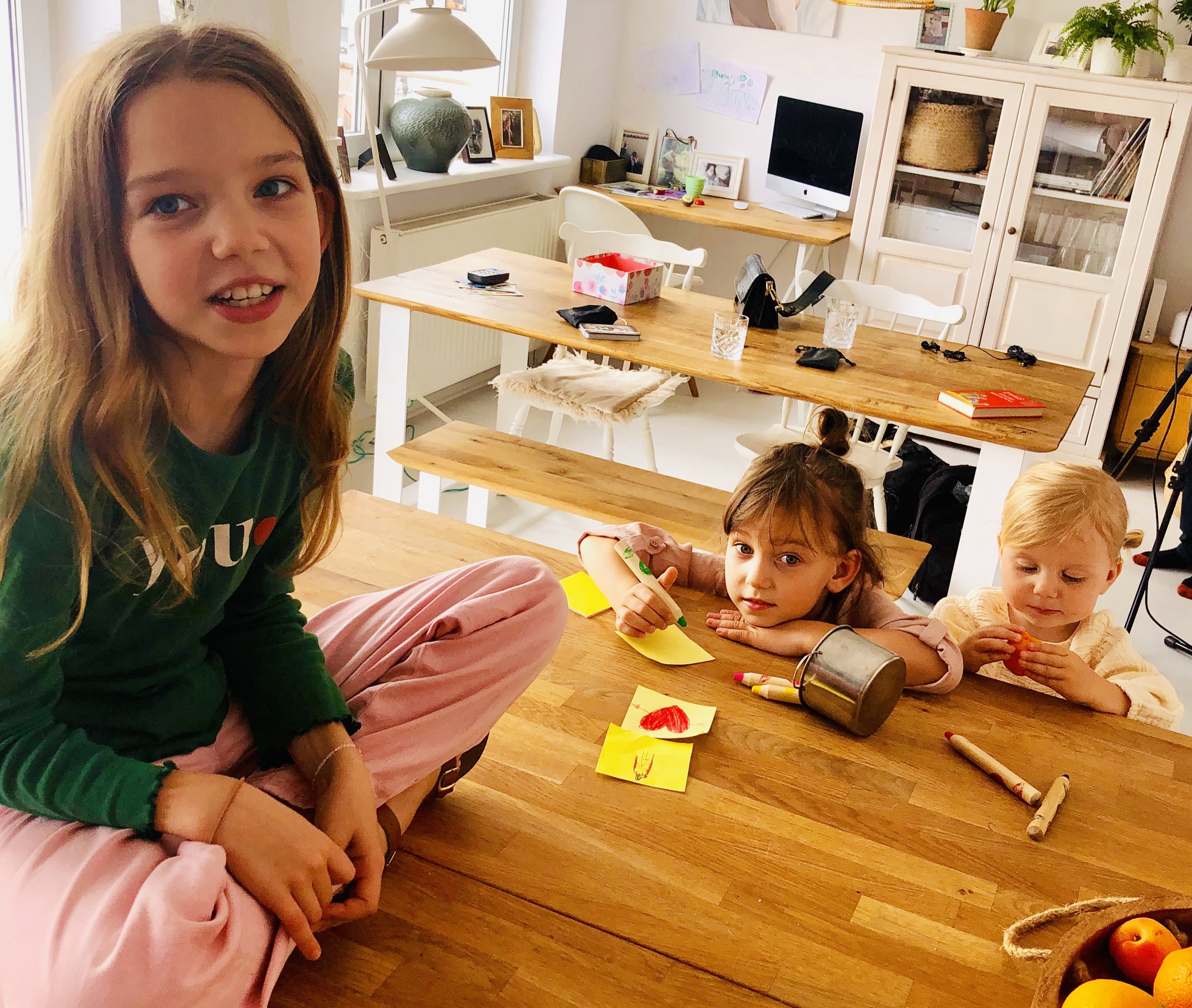 Zapytałyśmy dzieci za co kochają swoje Mamy. Te odpowiedzi Was wzruszą! [WIDEO]