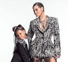 Beyonce i Blue Ivy w tych kreacjach zachwyciły wszystkich. Po premierze “Króla Lwa” fani mówią tylko o nich