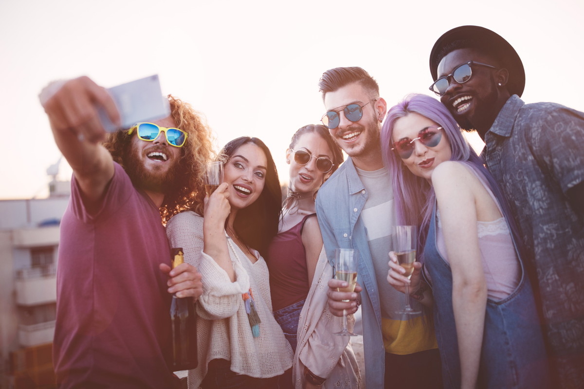 Be Famous - nowa platforma z udziałem influencerów. Jak działa?