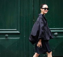 Street Style - Paris Fashion Week Womenswear Fall/Winter 2019/2020 : Day Seven