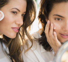 Japonki słyną z pięknej i promiennej cery m.in. dlatego, że ich podejście do wyglądu polega na wieloetapowej trosce o skórę.