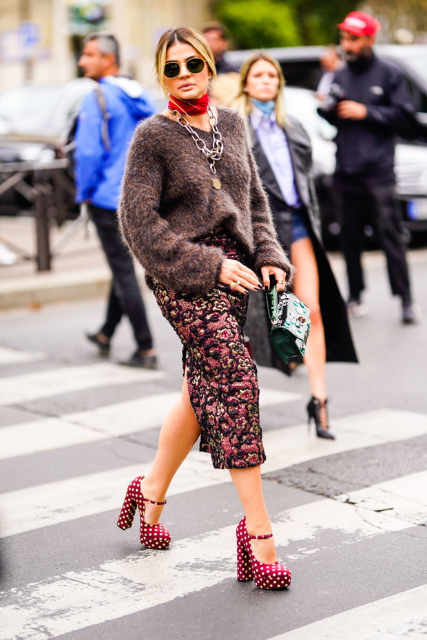 Trendy jesień 2019: łańcuchy na szyi