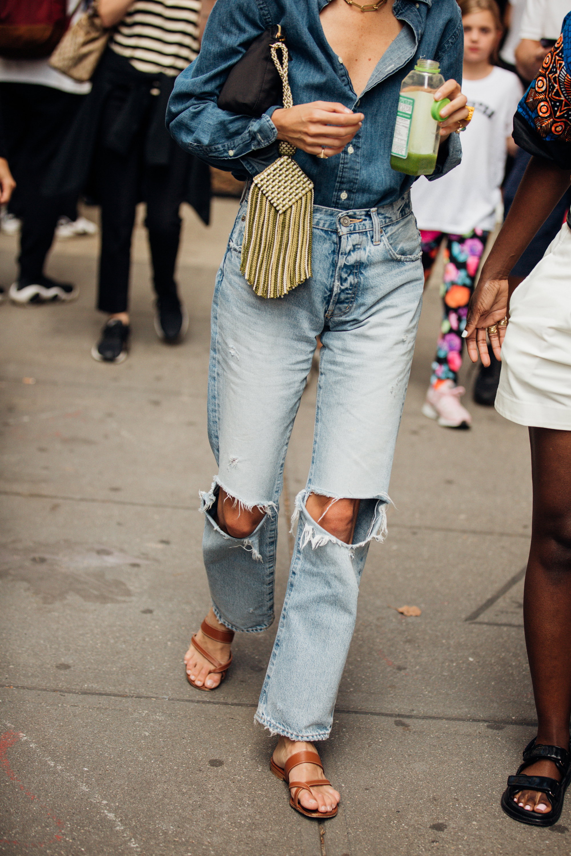 Modne jeansy na jesień 2019