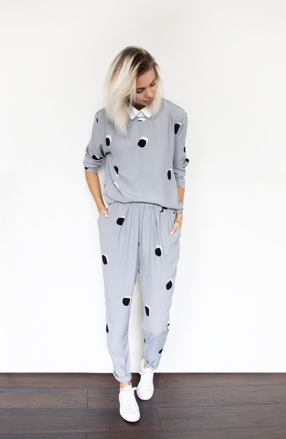 Sukienki i bluzki w grochy na jesień 2017