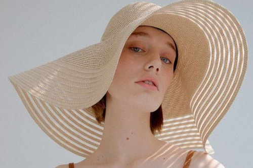 3C5686EC-56EC-45EA-B276-E18EF9F14603