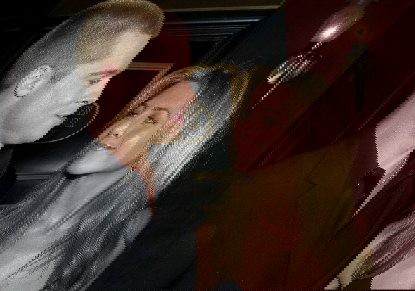 Brad Pitt and wife Jennifer Aniston attend the U.S. premiere