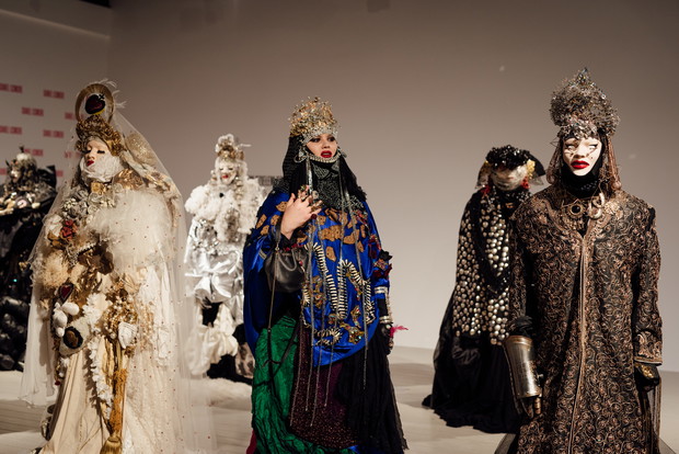 Daniel Lismore: „Jesteśmy dziś cholernie stłumieni przez zasady i normy społeczne”