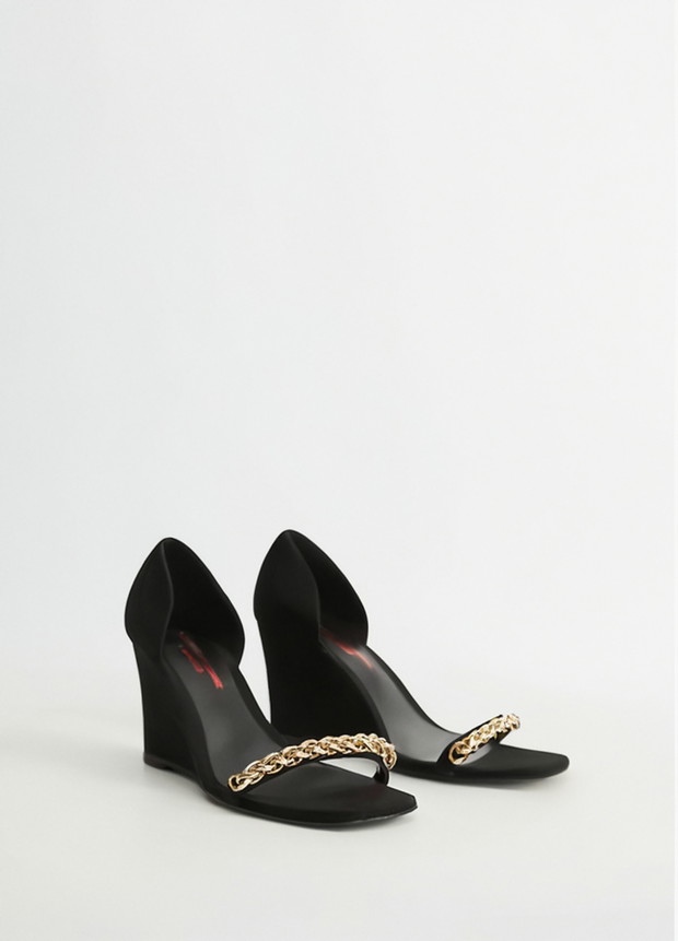 Sandałki Leandra Medine dla Mango przecenione o 30%