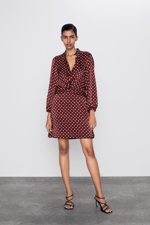 Sukienka w grochy Zara przeceniona na 69,50 zł