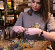 Women's Voices Ania Angielczyk właścicielka Pijalni Ziół Dary Natury