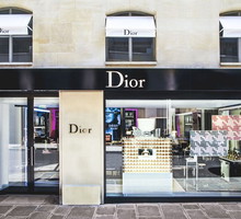 Dior-boutique-ephemere-beaute-Paris