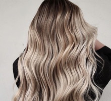 Modny odcień blondu na wiosnę