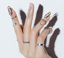 Biżuteria na paznokcie