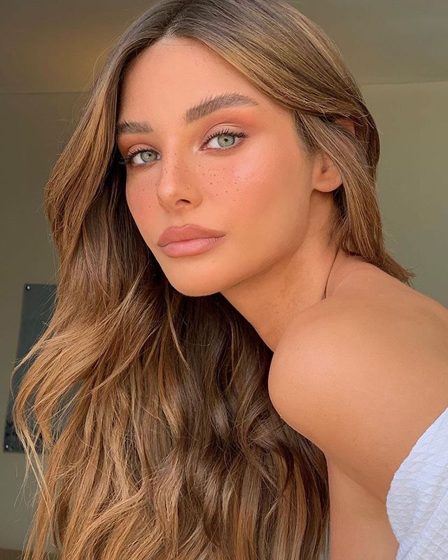 Makijaż bez pędzli