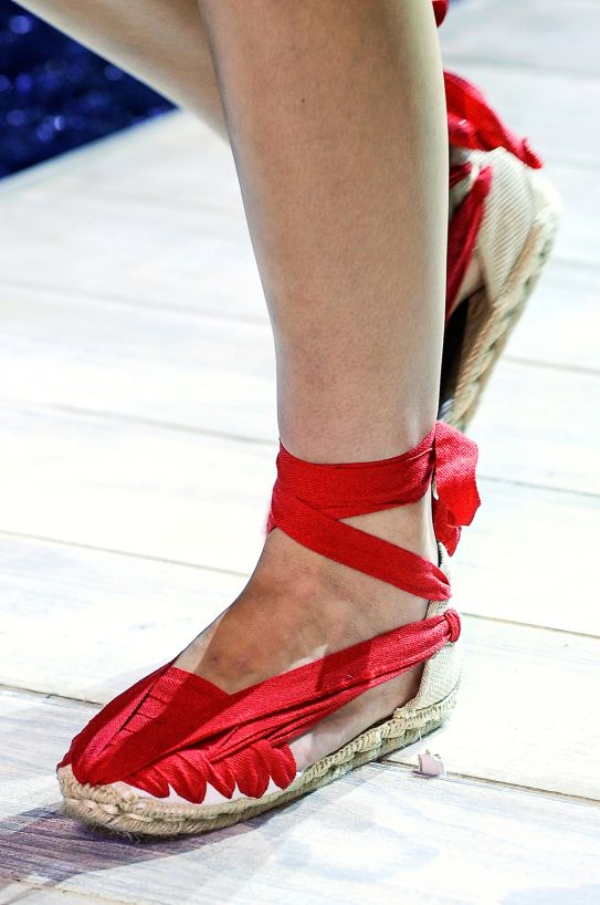 Moncler_GR_shs_S13_001