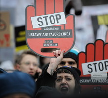 Jak działają antyaborcjoniści w Polsce?