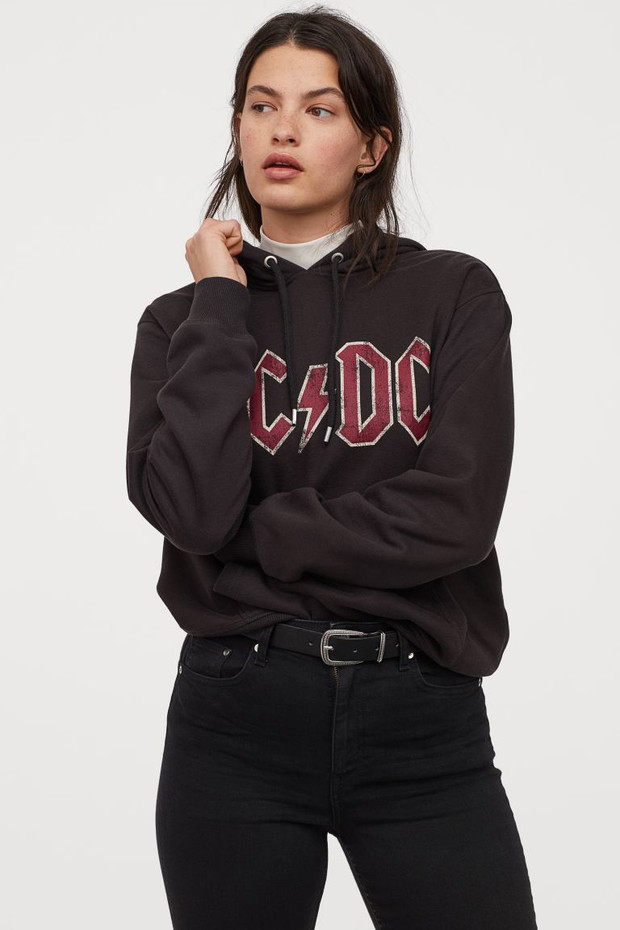 H&m, Bluza z kapturem i z nadrukiem 129,99 zł