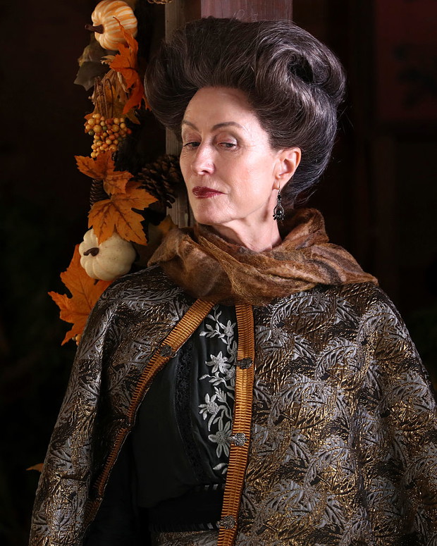 Lisa Banes