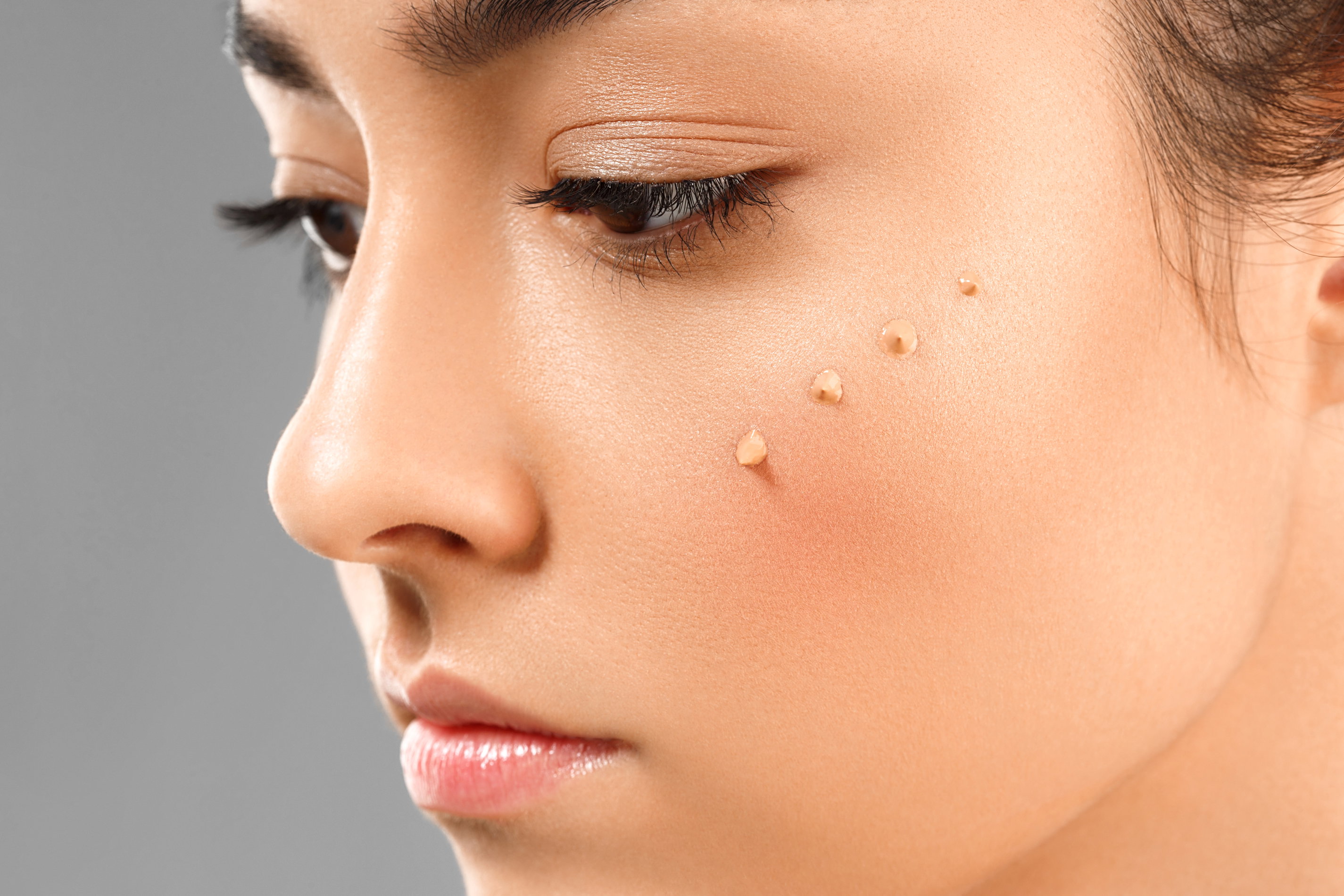 Najlepsze podkłady mineralne do twarzy