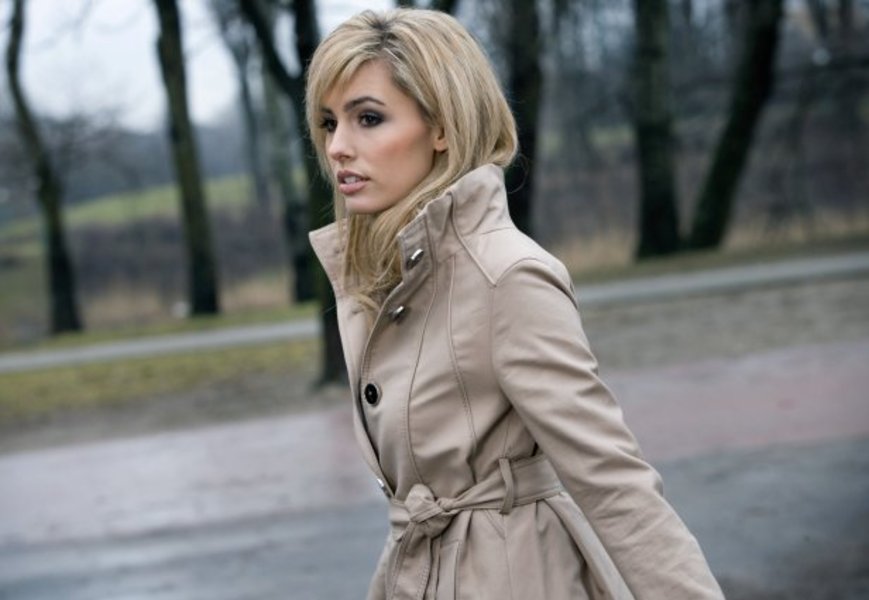 AGNIESZKA POPIELEWICZ Miłość musi poczekać