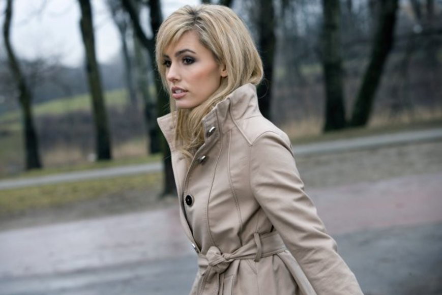 AGNIESZKA POPIELEWICZ Miłość musi poczekać