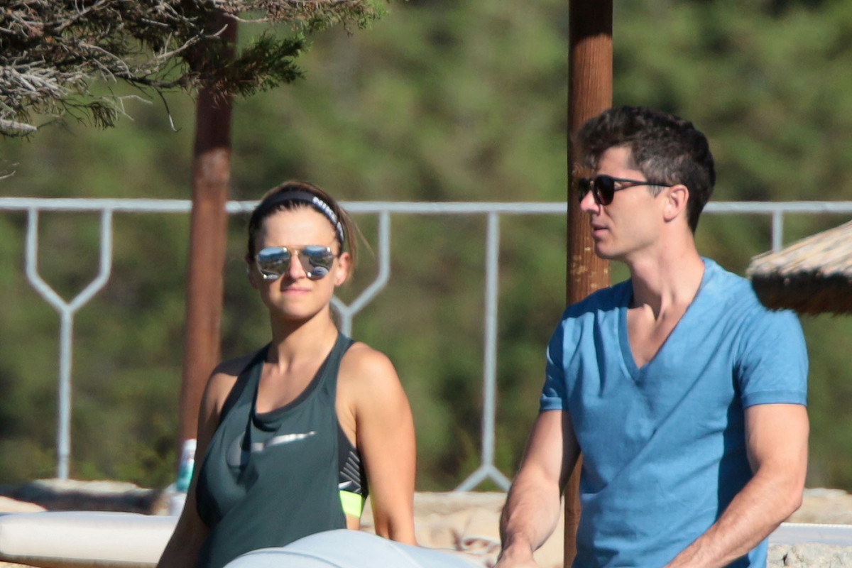 Anna i Robert Lewandowscy na wakacjach na Sardynii
