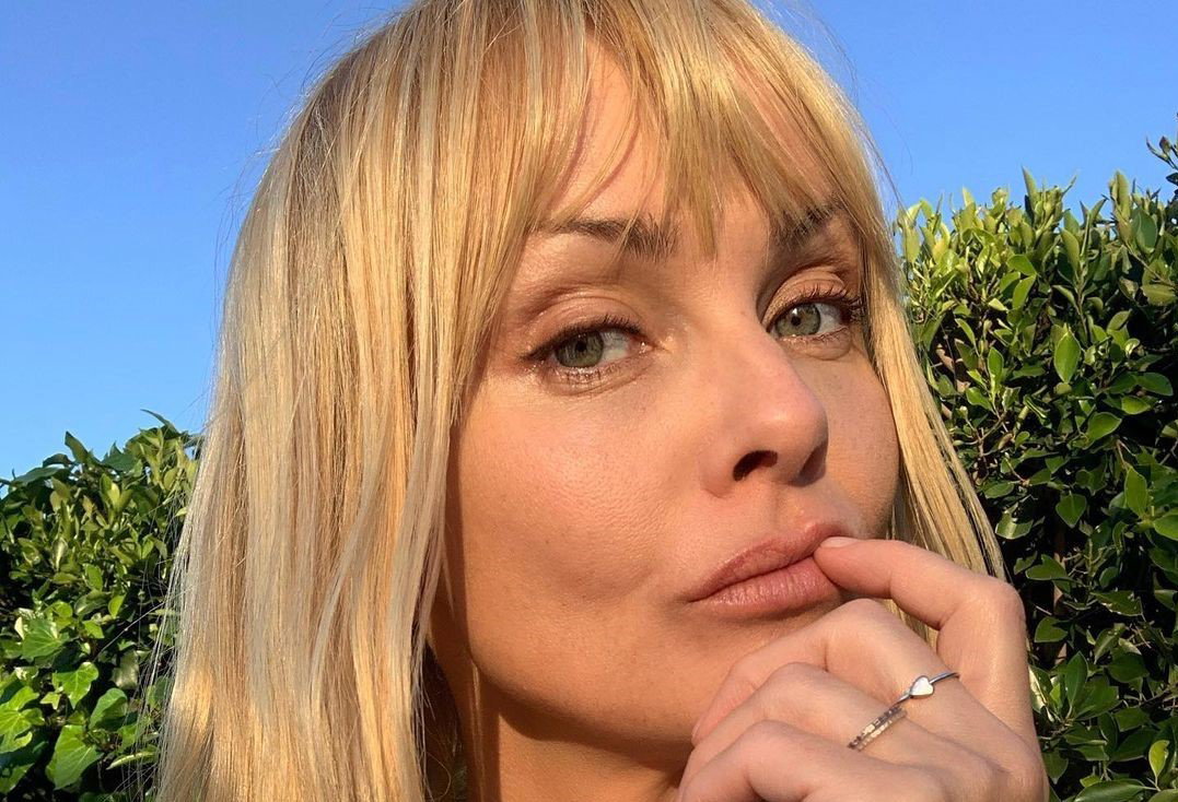 izabella-scorupco1-06f0b0b