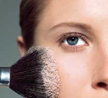 Jak myć pędzle i gąbki do makijażu?