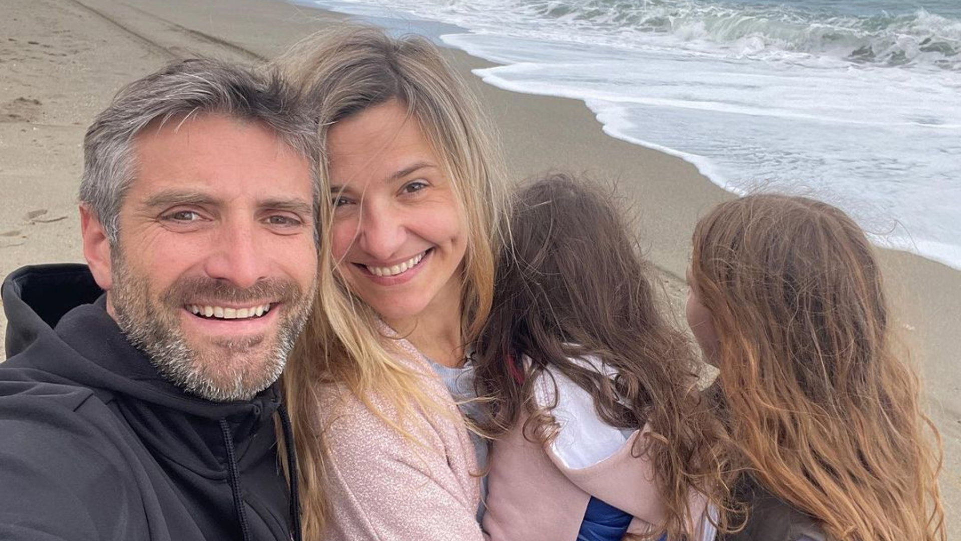 joanna-koroniewska-i-maciej-dowbor-z-corkami1-71a67e0