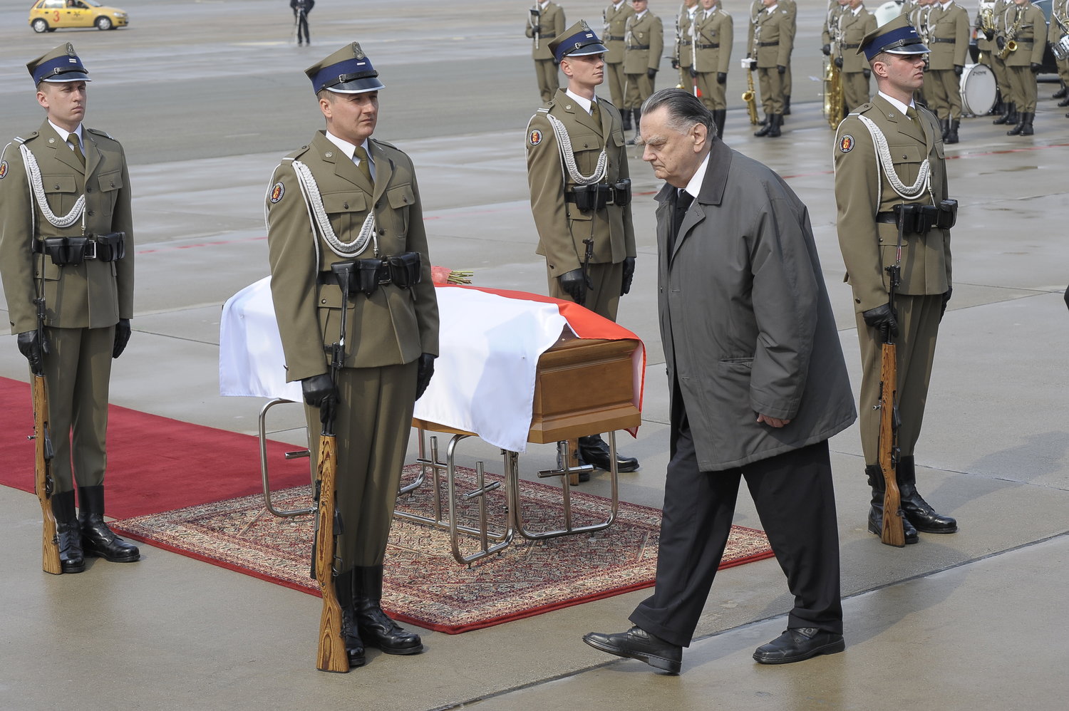 Kim był Jan Olszewski?