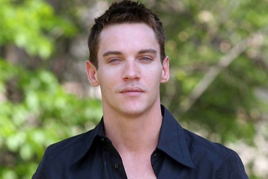 JONATHAN RHYS MEYERS Życie na krawędzi