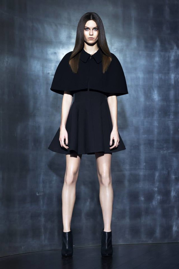 295508_520790777980095_1318263457_n