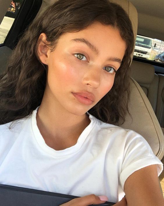 Kosmetyki, które działają jak botoks. 6 produktów polecanych przez ekspertów