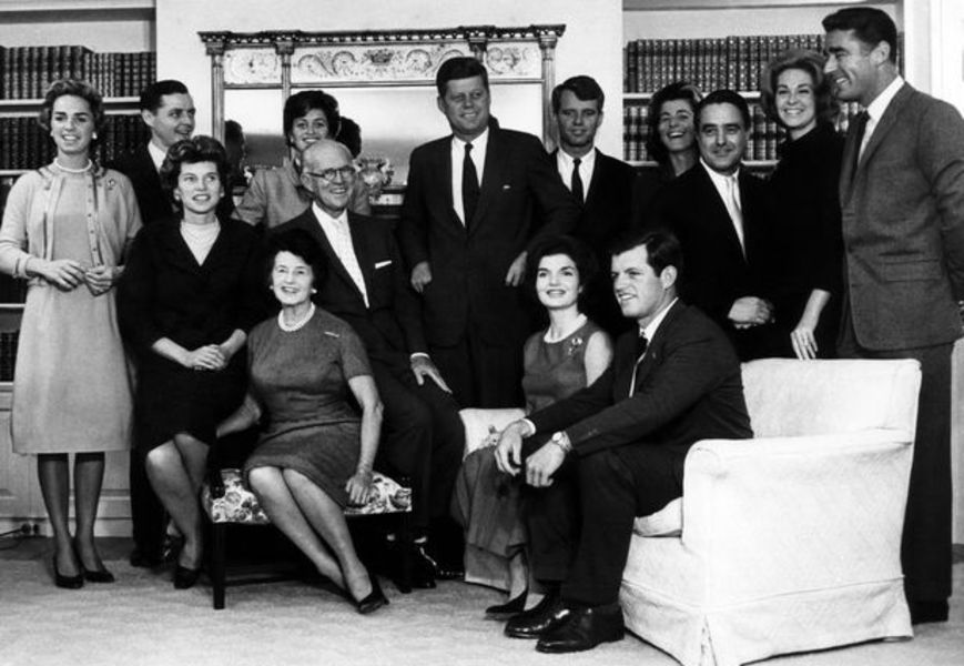 KLAN KENNEDYCH Sekrety i kłamstwa