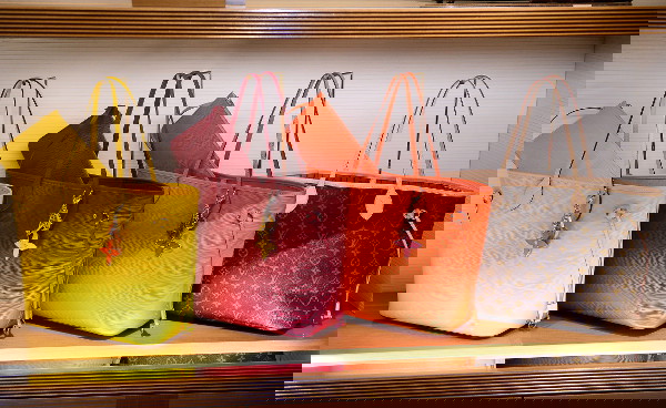 All-ONS_1574244-Louis_Vuitton