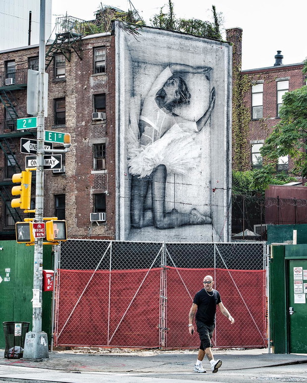 JR i jego uliczna twórczość