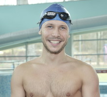 Mateusz Banasiuk podczas Mistrzostw Polski Aktorów w Pływaniu