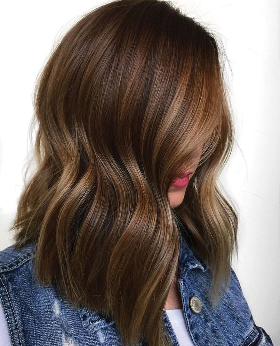 Płukanka z octu jabłkowego do włosów: przepis, korzyści, jak stosować