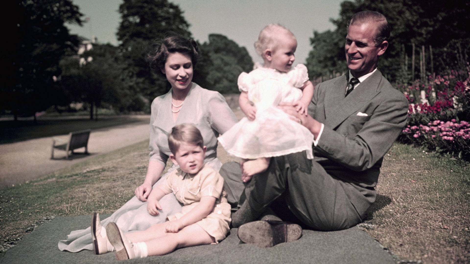 rocznica-smierci-ksiecia-filipa-prywatne-zdjecia-00f5f91