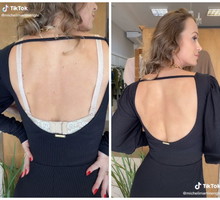 Też denerwuje was wystający z bluzki stanik? Ten trik z Tik Toka zmieni twoje życie. Jak mogłyśmy wcześniej na to nie wpaść?