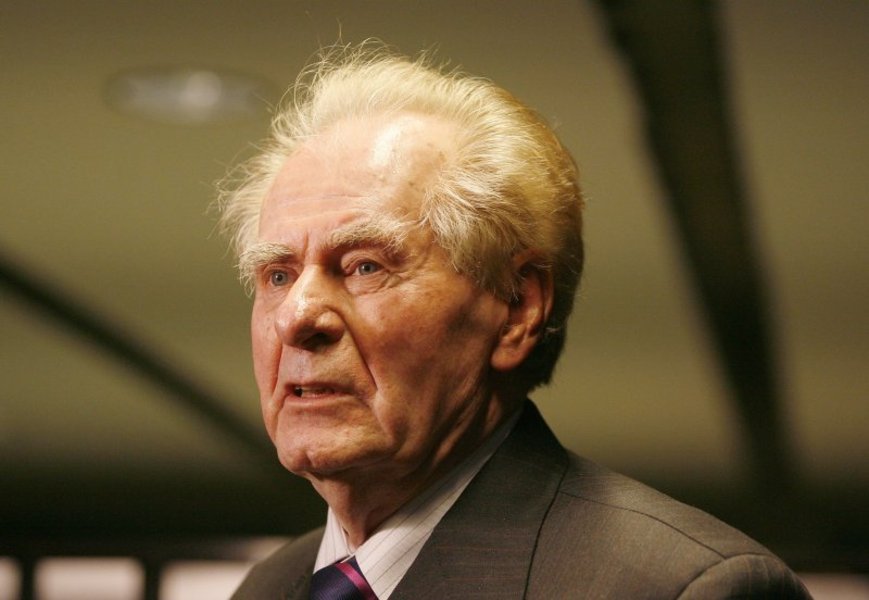 WIESŁAW MYŚLIWSKI Poprawiam bez końca